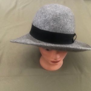 Stunning Giovannio 💯% grey colo wool  Hat